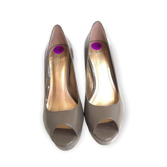 BCBGeneration Jaxx Peep Toe Heel Size 8.5 Taupe Patent Leather Platform Wedding - Picture 9 of 12